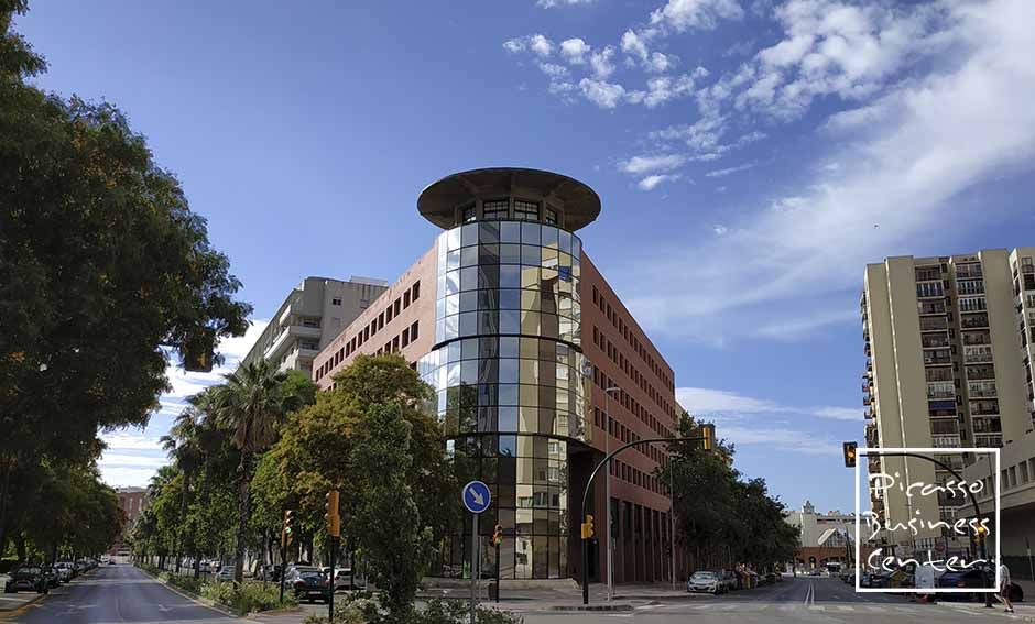 Gabinete de Imigração, Unicaja Banco, Governo Autónomo da Junta de Andaluzia, Consulado Alemão, Consulado Britânico, Caixa de Poupança Rural del Sur